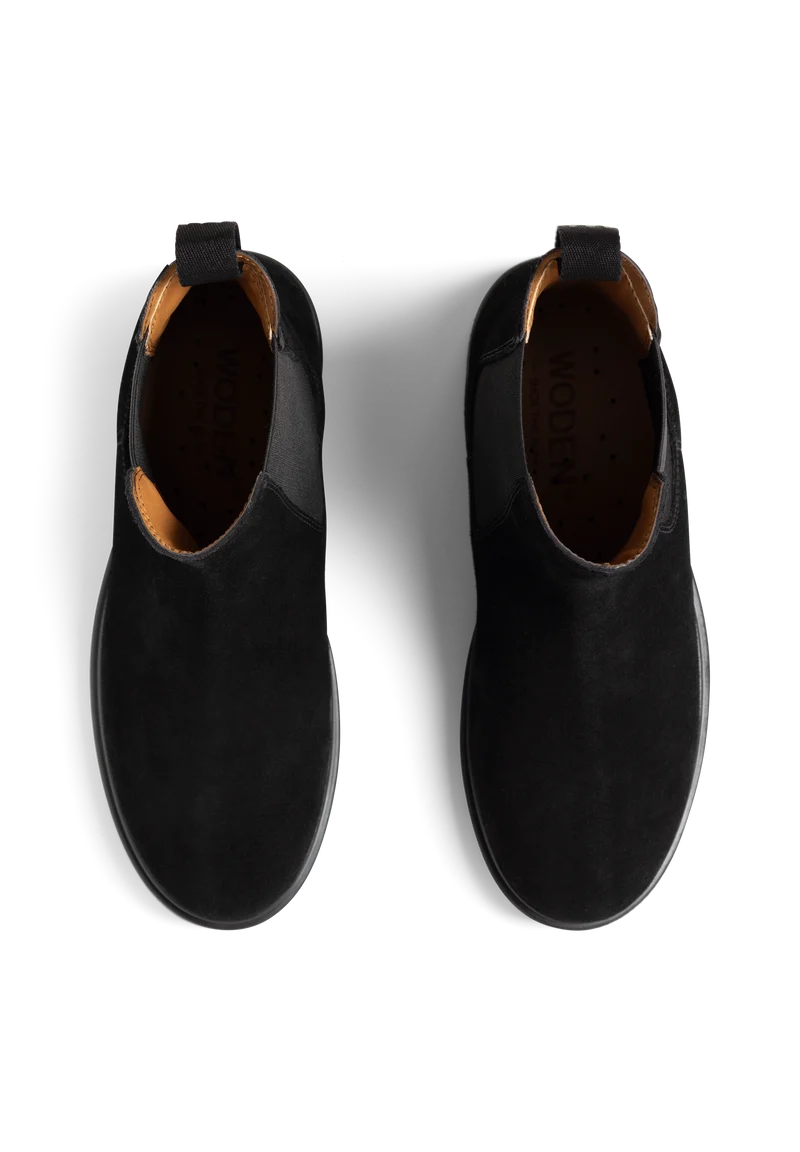 Christina S - Black