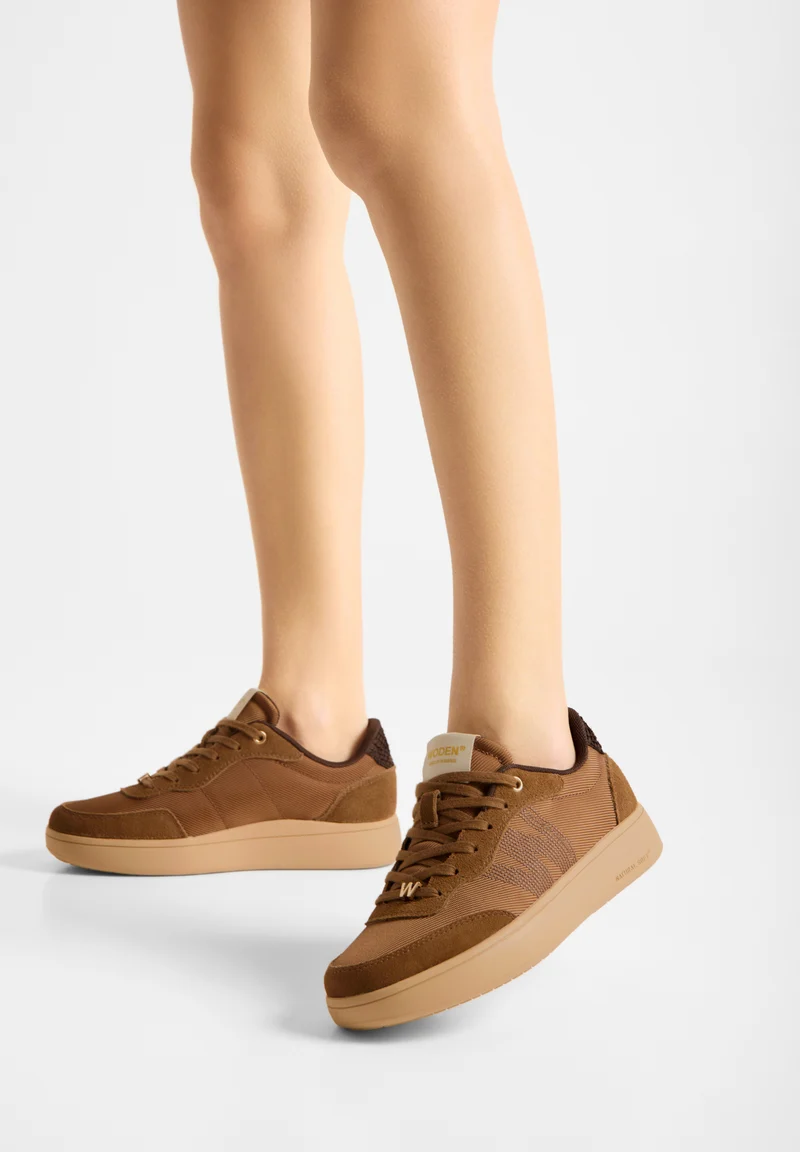 Line Sneak - Caramel
