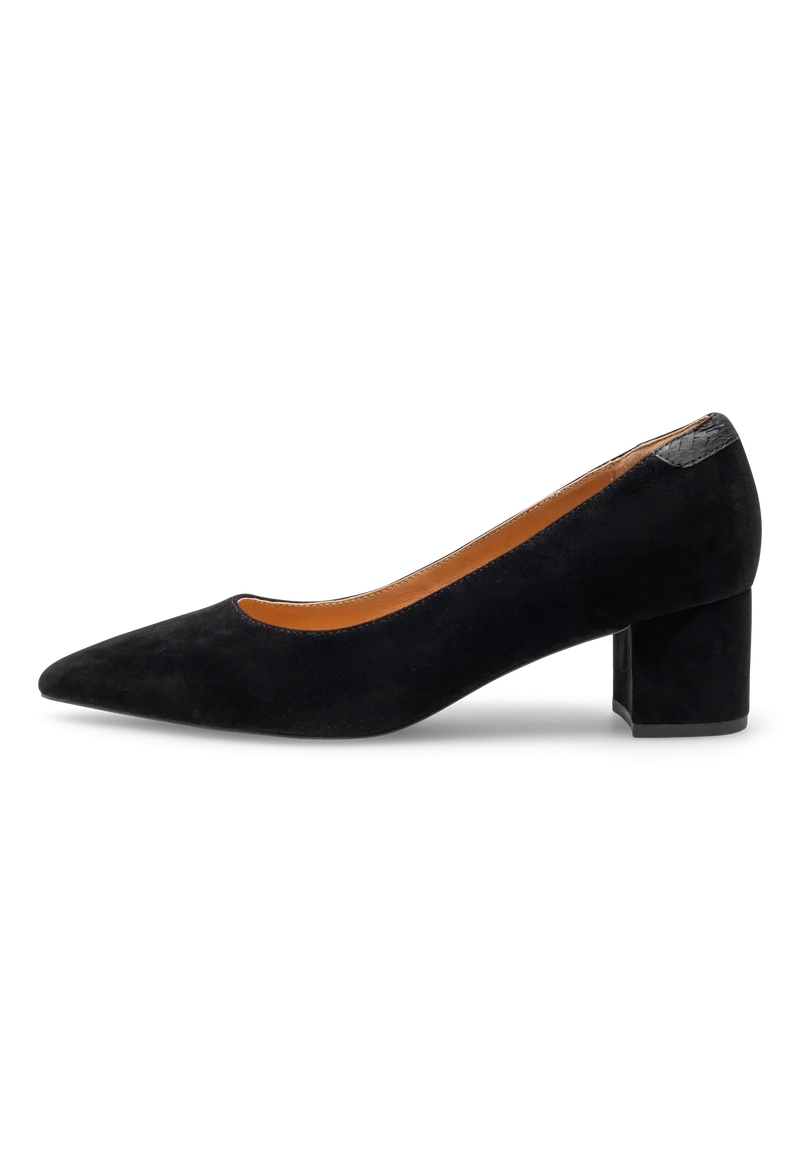 Lucy S - Black