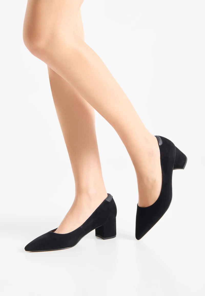 Lucy S - Black