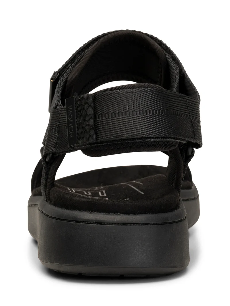 Line - Black/Black