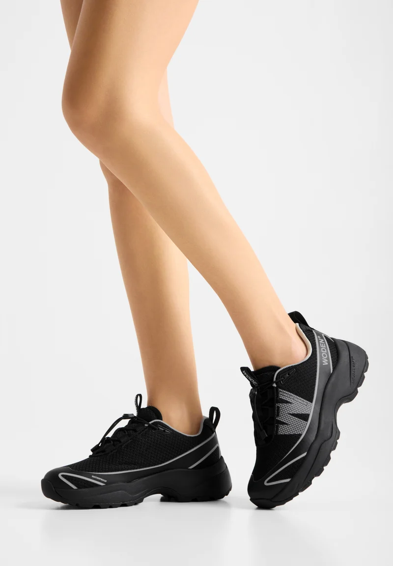 Selma Waterproof - Black