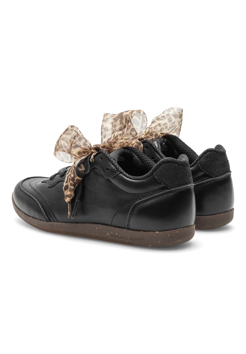 Nanna L - Black
