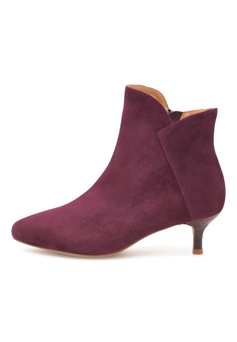 Saga Zip S - Cherry