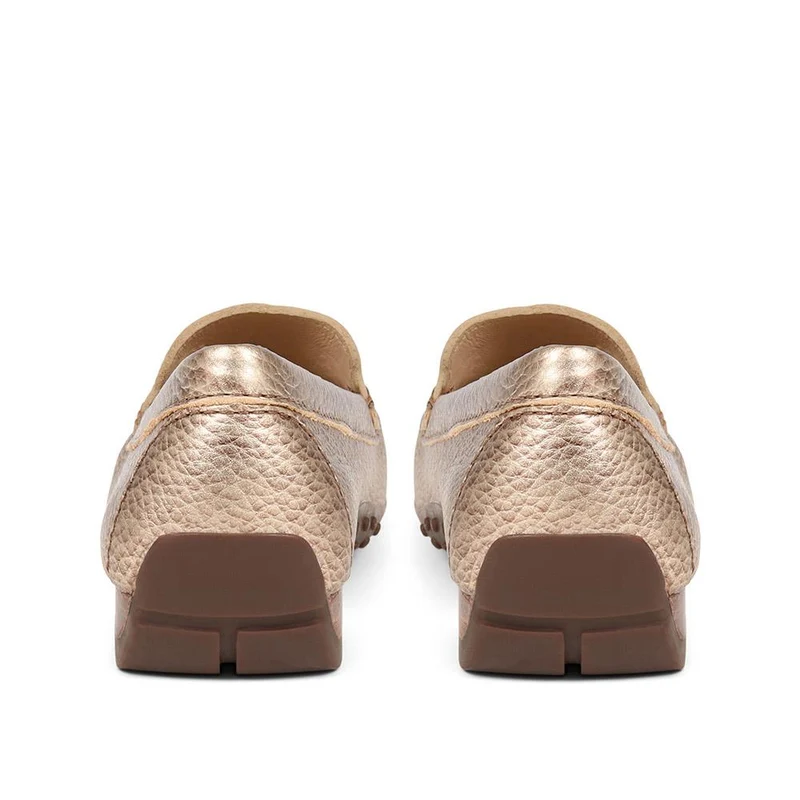 Casual Leather Moccasins - VAN37517 / 323 823 - Gold