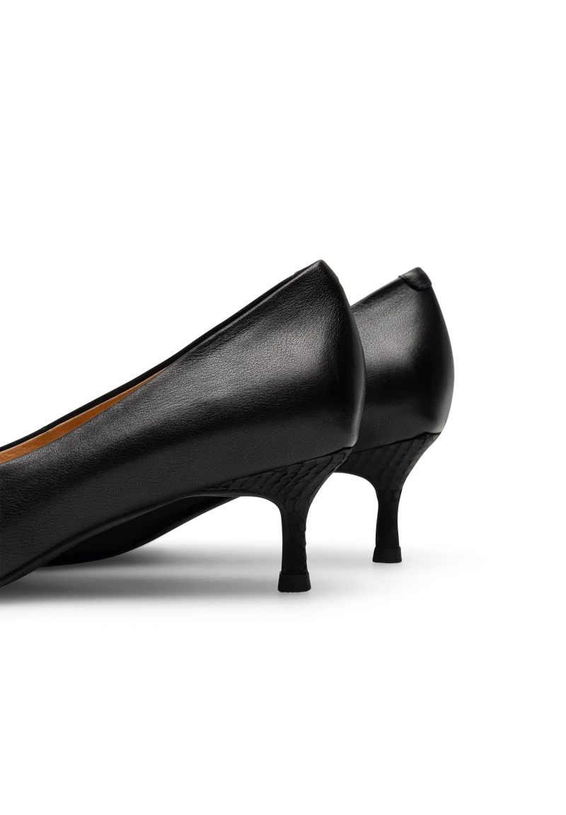 Laura Low - Black