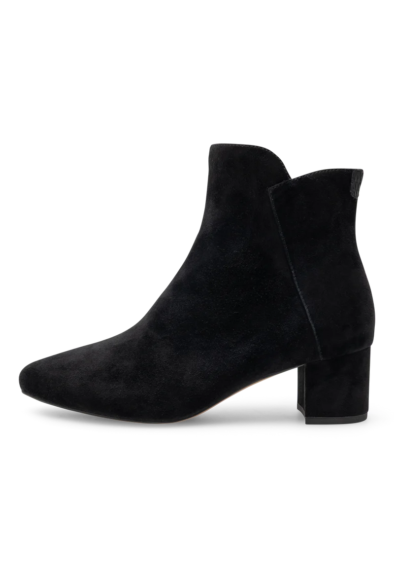 Saga Block - Black