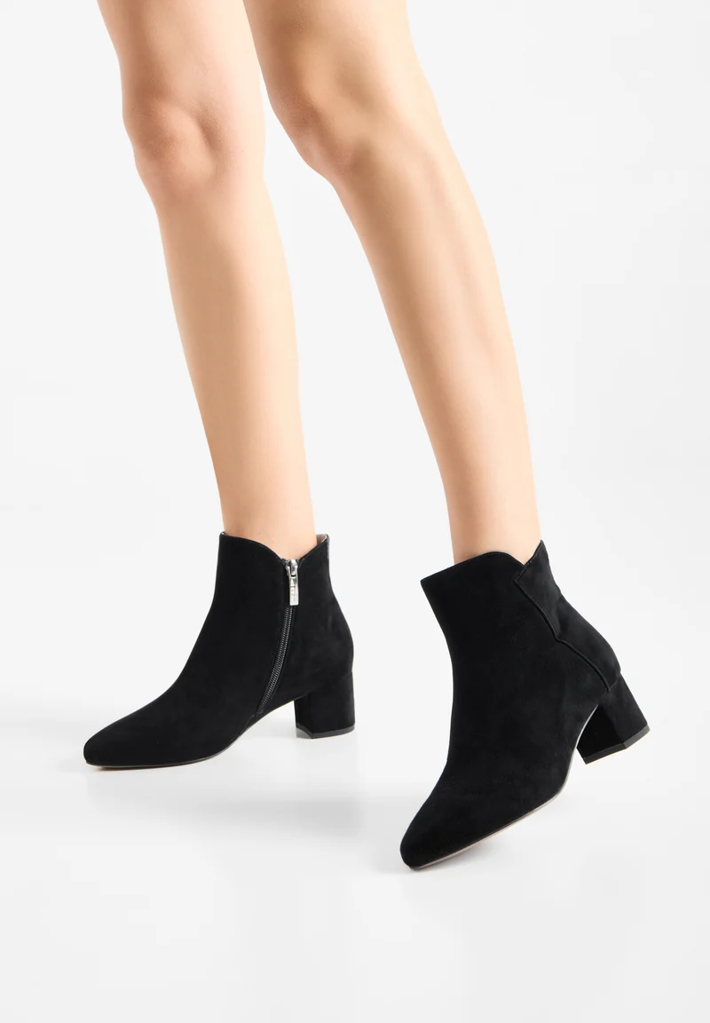Saga Block - Black