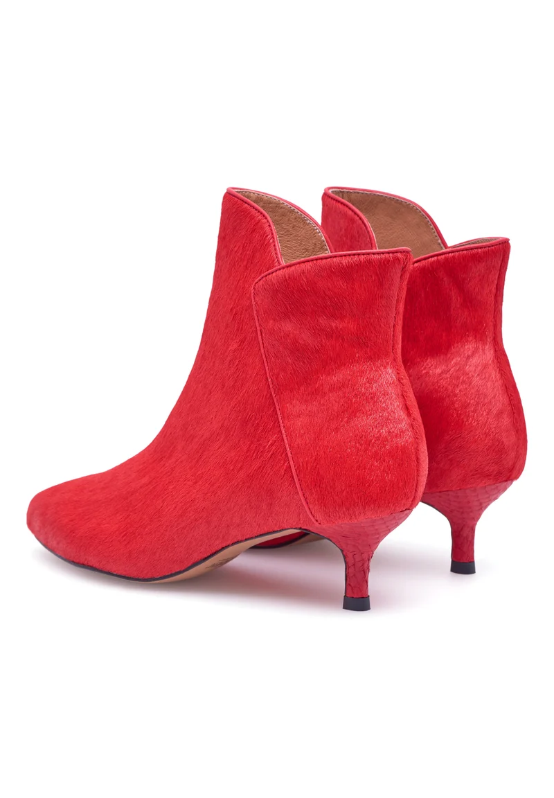 Saga Cowhair - Flame