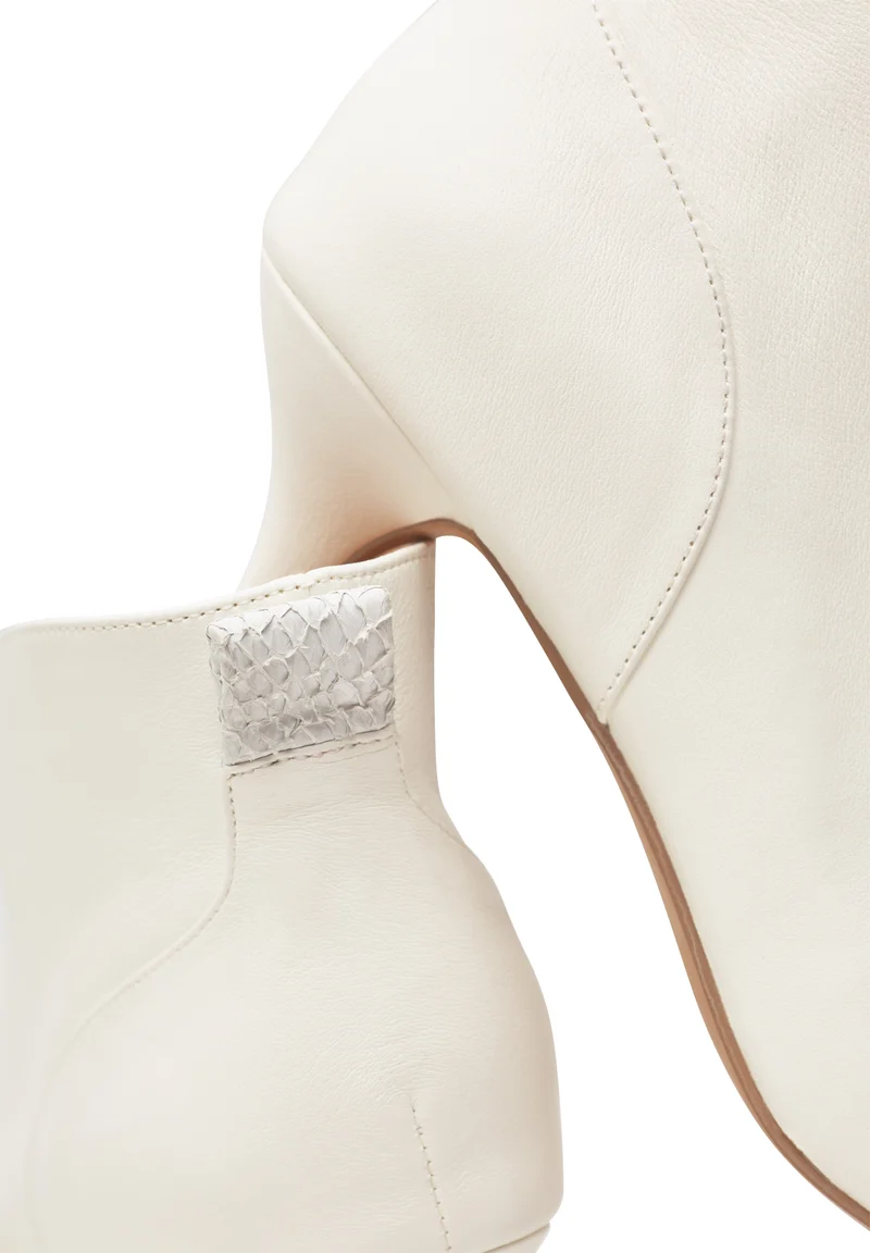 Valentine Low Cut L - Whisper White