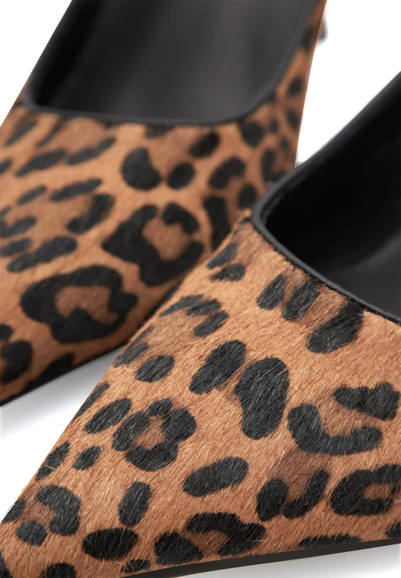 Laura Leo - Leopard