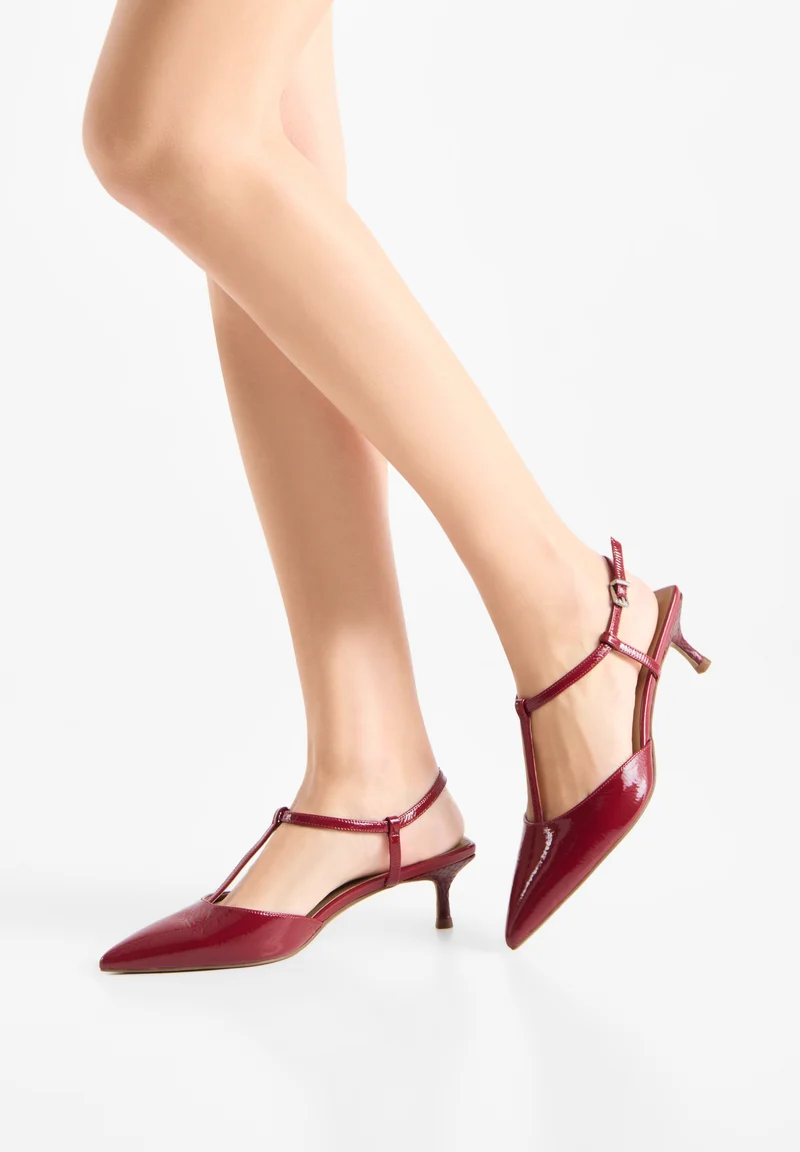 Lucca Patent - Cranberry