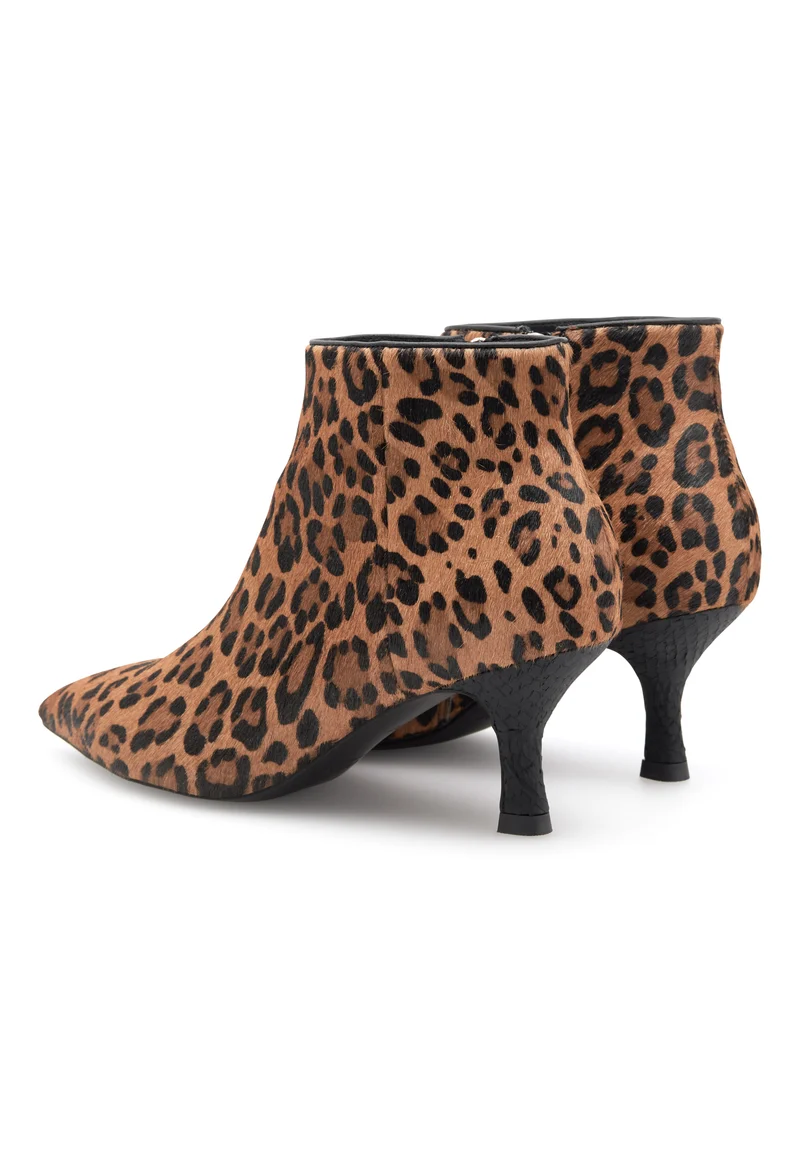Vera Leo - Leopard
