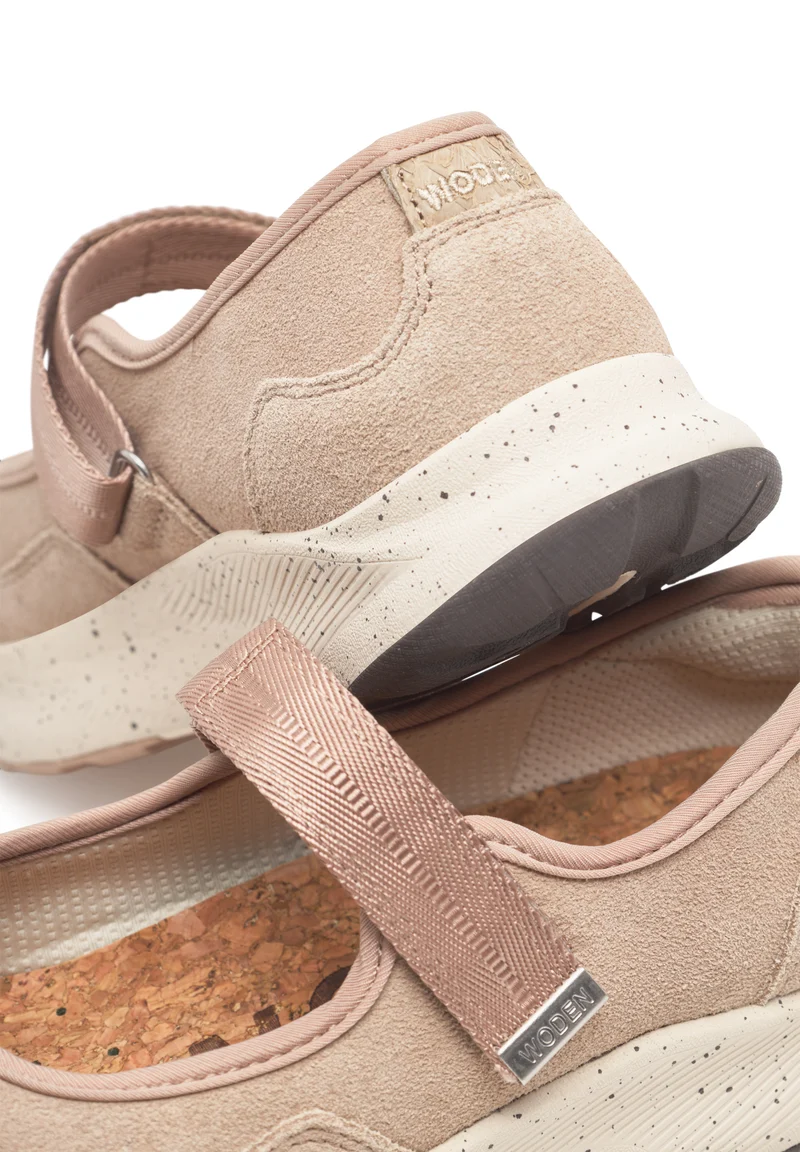 Mary S - Taupe