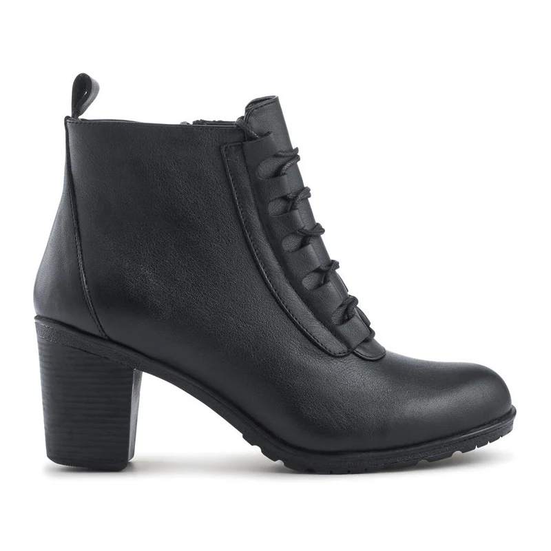 Leather Block Heeled Lace-Up Boots - VED42000 / 328 392 - Black