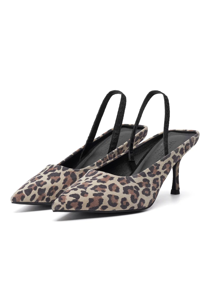 Sophie Leo - Leopard