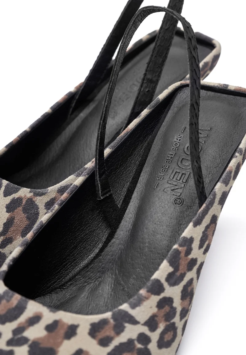 Sophie Leo - Leopard