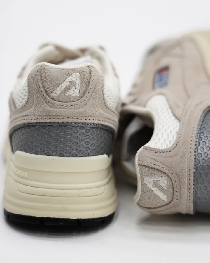 Hyperway Low UM19 | Suede Sand/ Silver