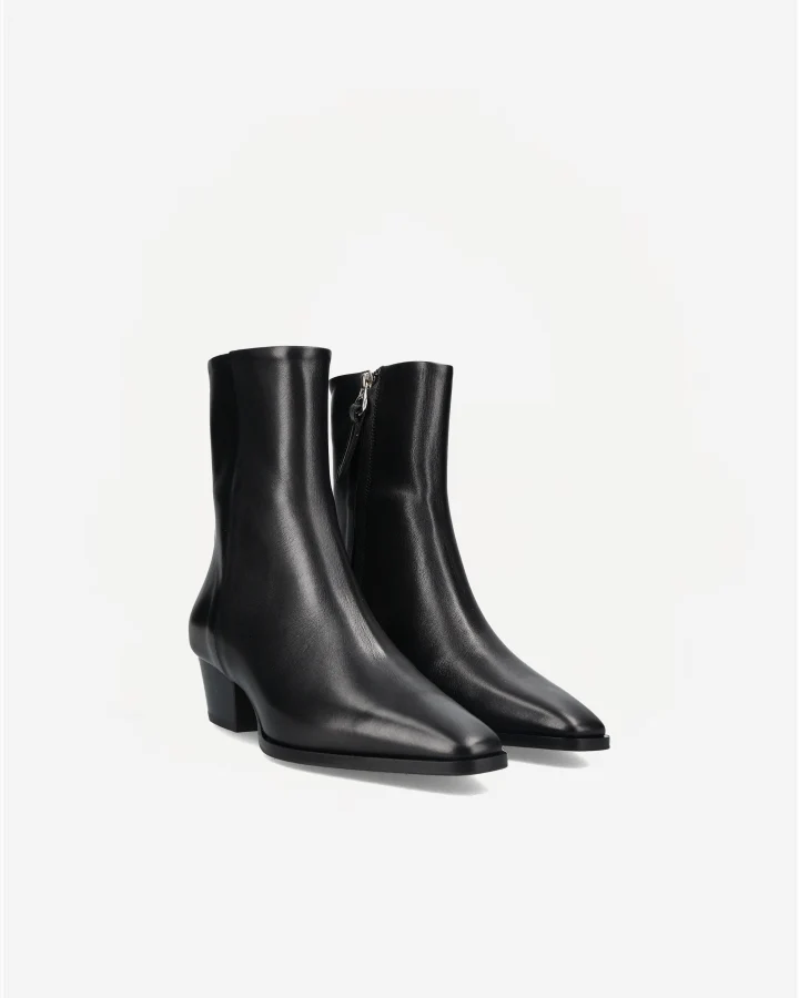 BABA | Calf Leather Black