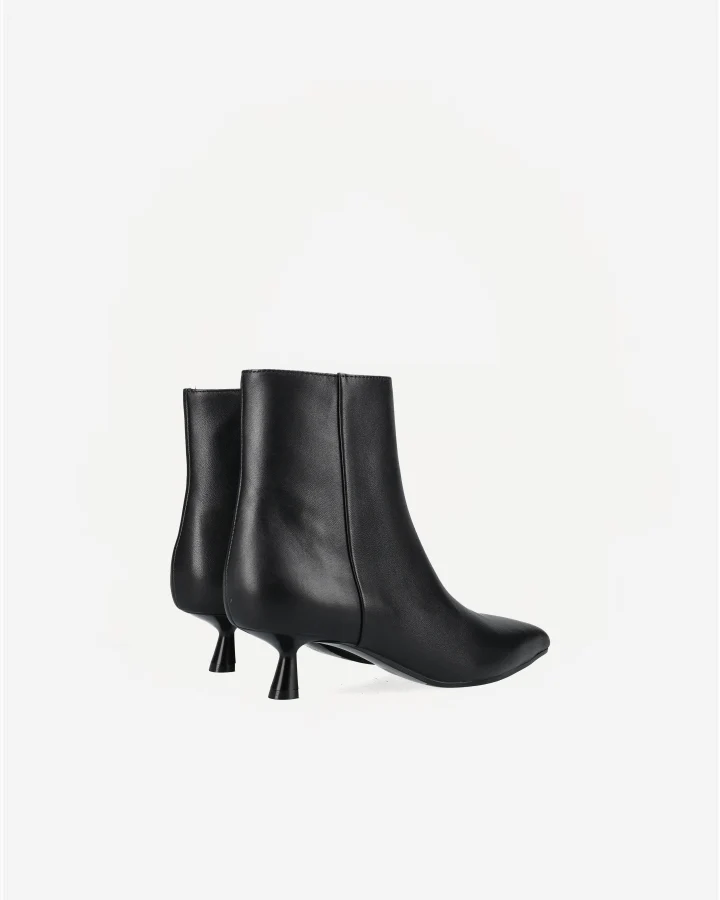 SAKURA BOOTIES | Black