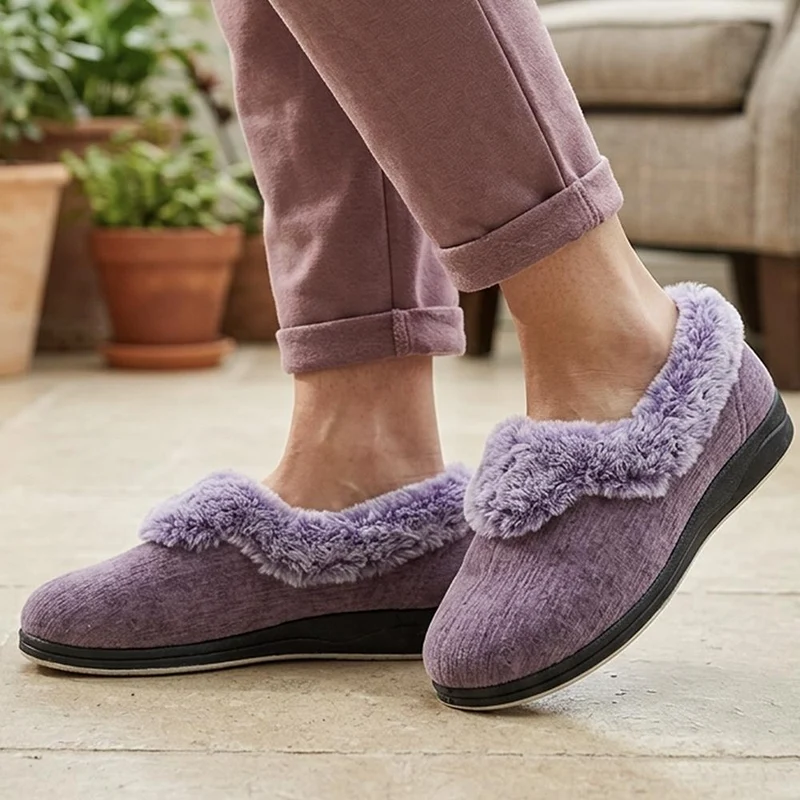 Wide Fit Faux Fur Memory Foam Slippers - QING44002 / 329 840 - Lilac