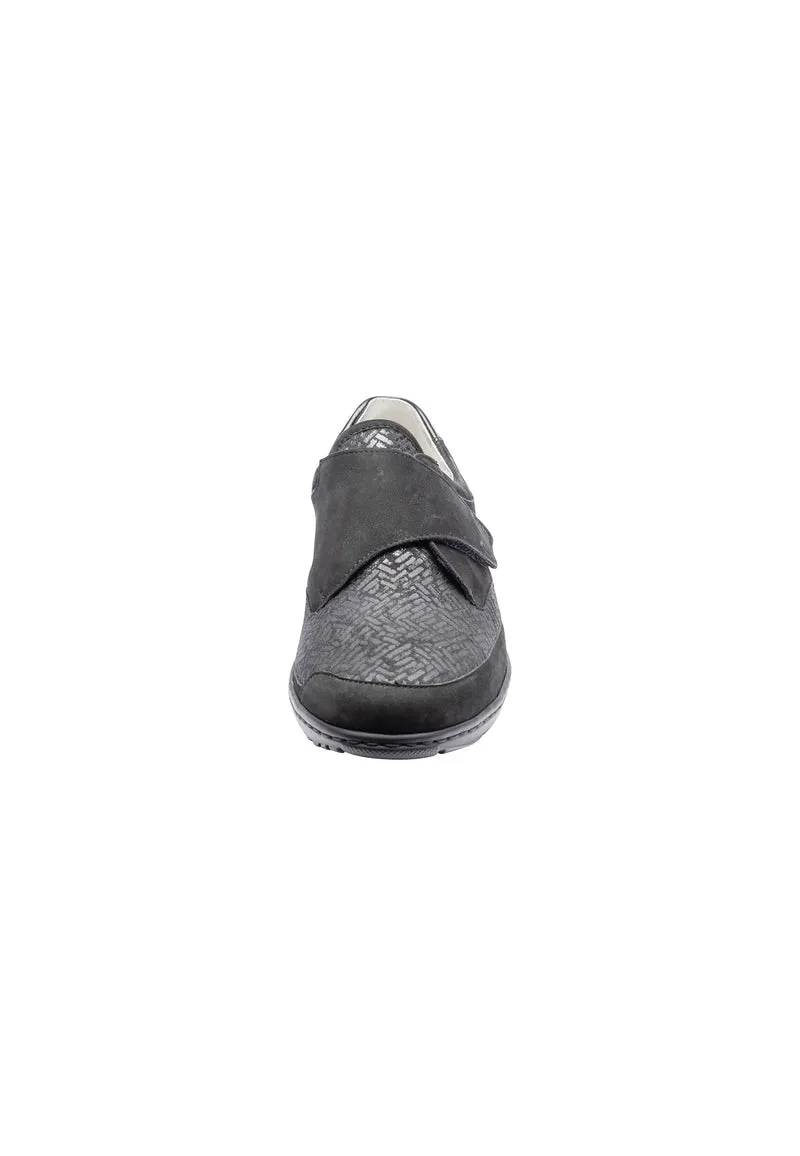 Kya schwarz