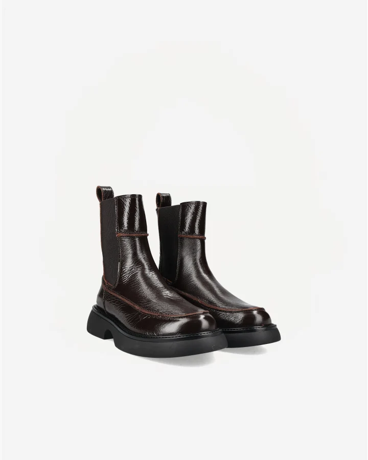 CPH759 | Patent Leather Chocolate