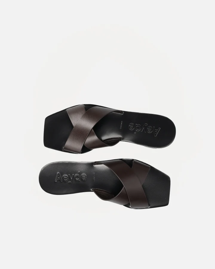 FAYE | Calf Leather Moka