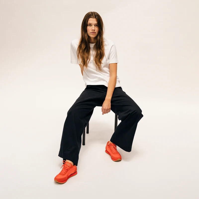 Nora III Leather - Neon Red