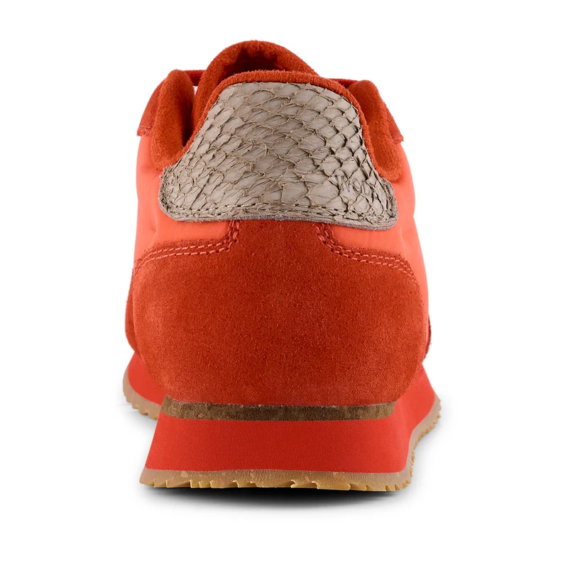 Nora III Leather - Neon Red