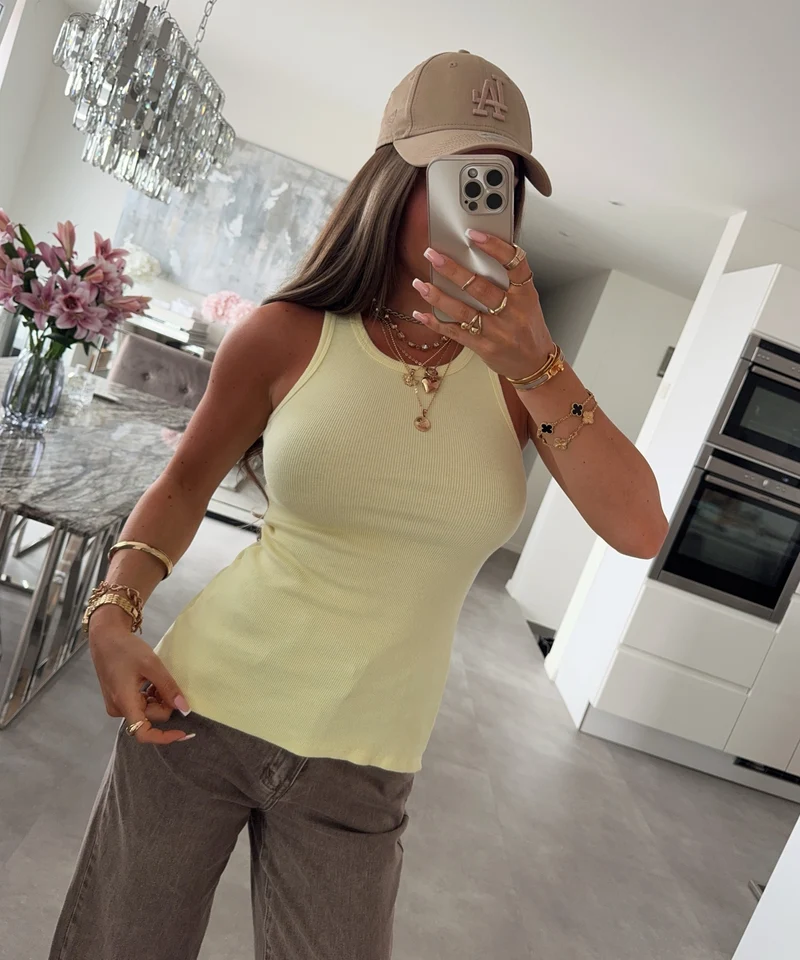 Top Karina Gelb