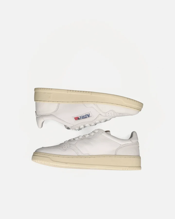 LOW SNEAKER 80's GG04 | Goat White