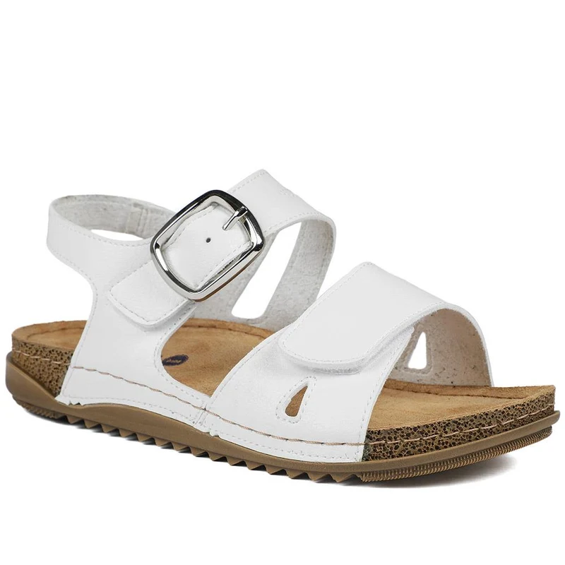 Wide Fit Sandals with Buckle Detail - SERAY43008 / 329 224 - White