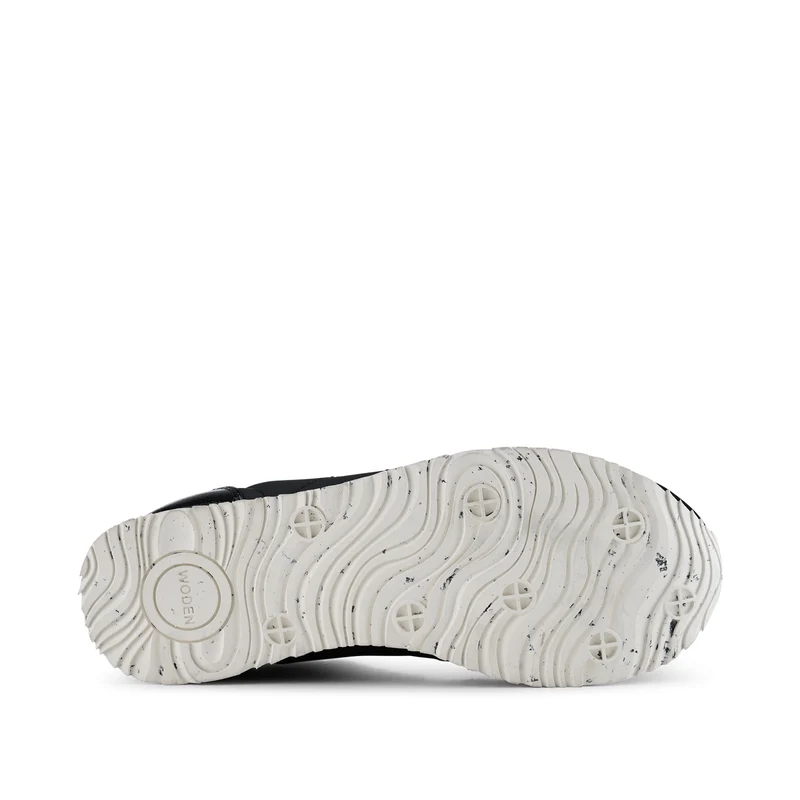 Nora III Patent - Black