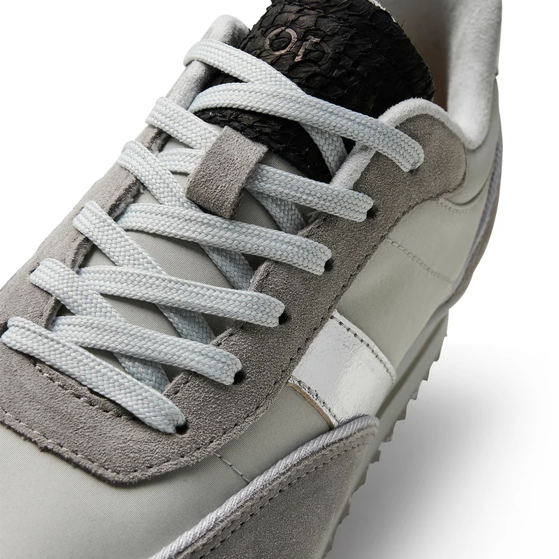 Nellie II Metallic Plateau - Sea Fog Grey