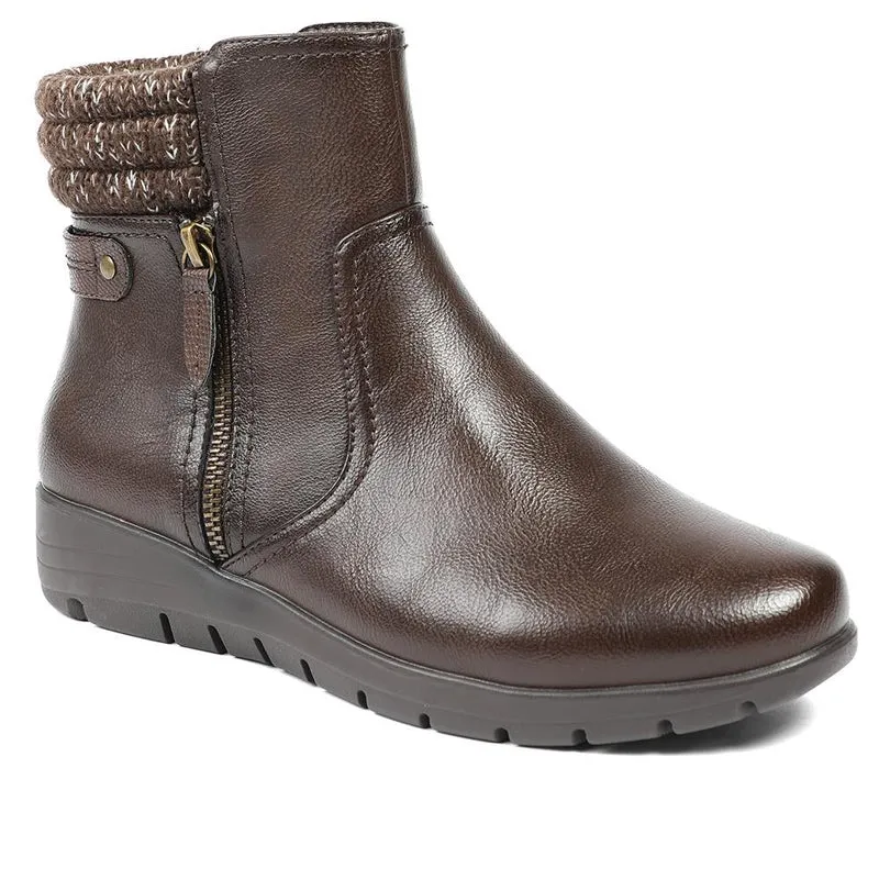 Smart Knitted Cuff Wedged Ankle Boots - WK42019 / 328 378 - Chocolate