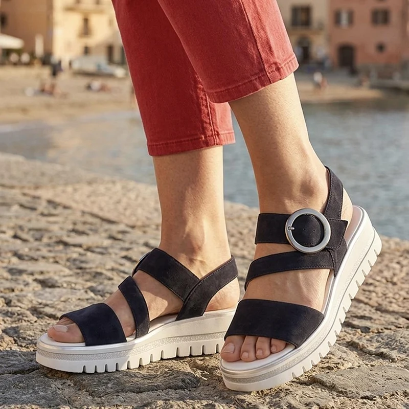 Gabor Chunky Leather Adjustable Sandals - GABC43522 / 330 461 - Navy