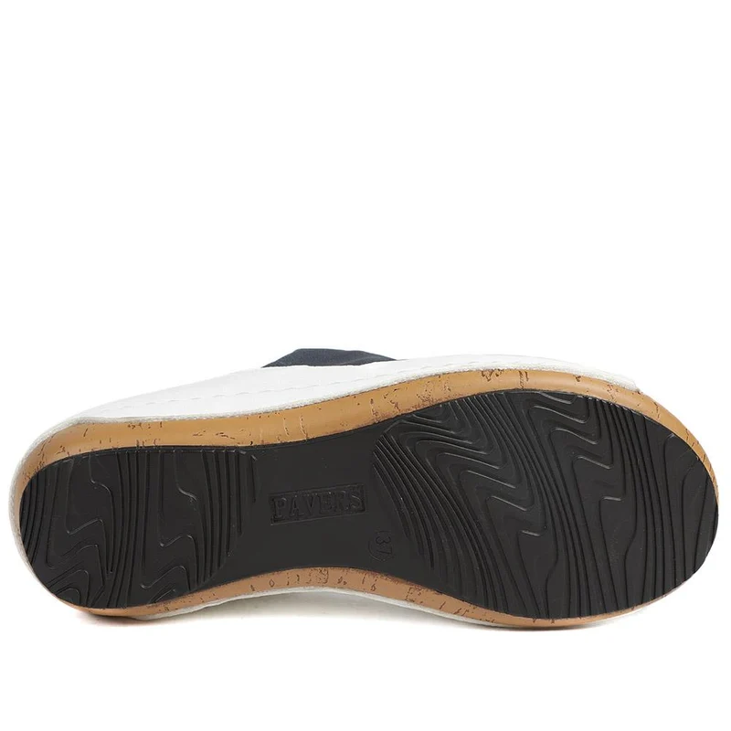 Flexible Triple Bow Cushioned Sandals - WBINS43014 / 329 090 - Navy - White