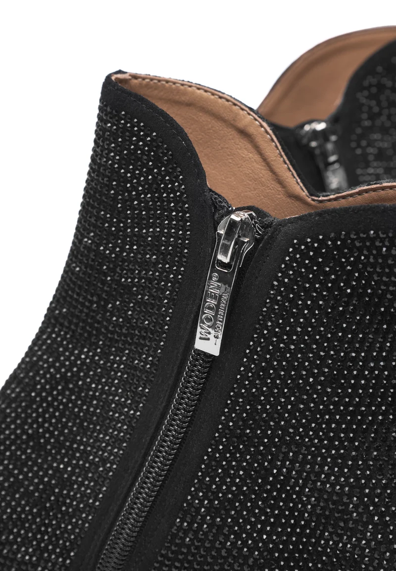 Saga Zip Crystal - Black/Black