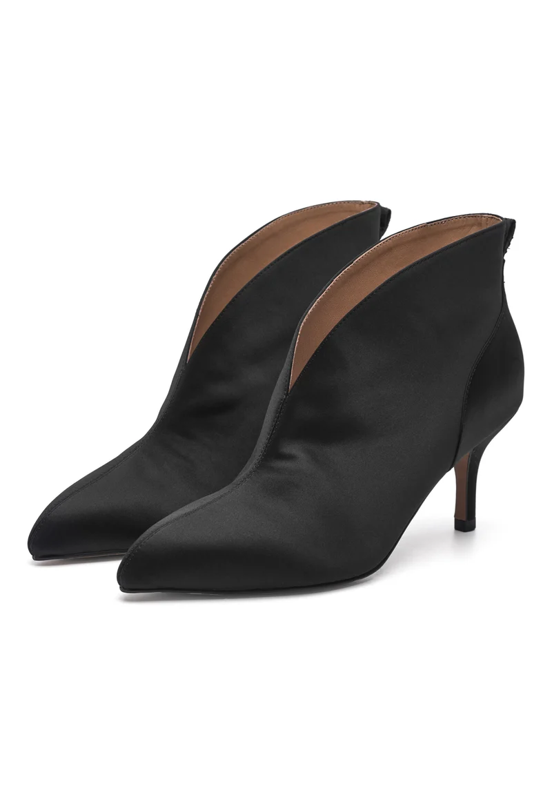 Valentine Low Cut Satin - Black