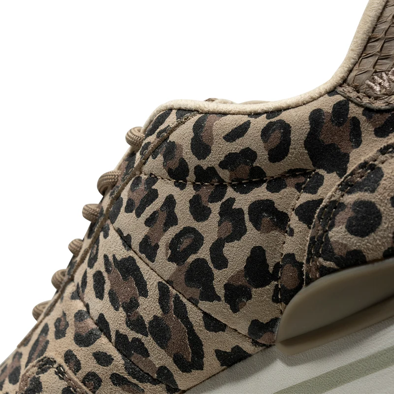 Nora III Plateau Animal - Leopard