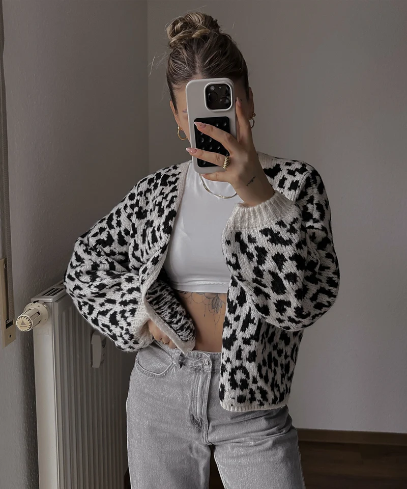 Cardigan Lira Schwarz Leo