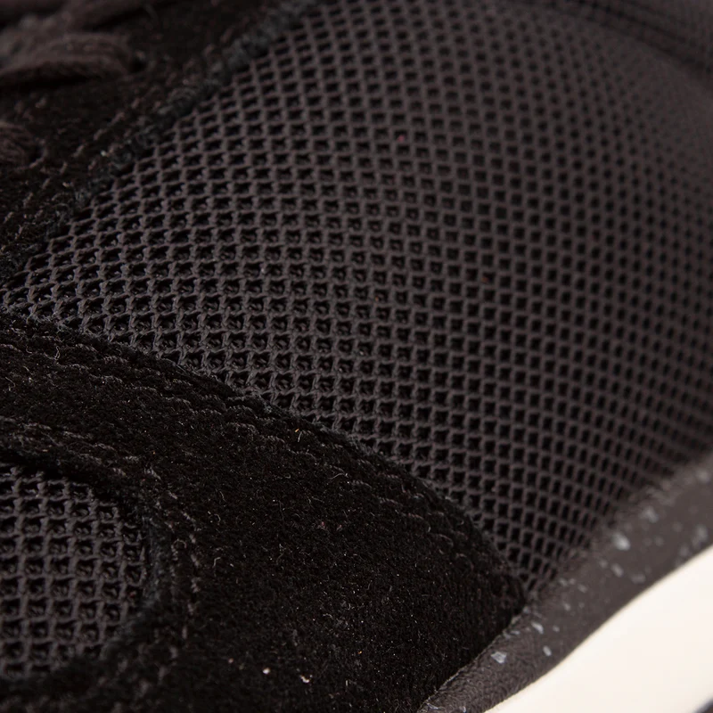 Ydun Fifty - Black