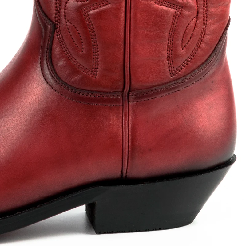 Herren- und Damen-Cowboystiefel im Stil der 1920er Jahre aus rotem Leder | Sofort lieferbar | Größe 41