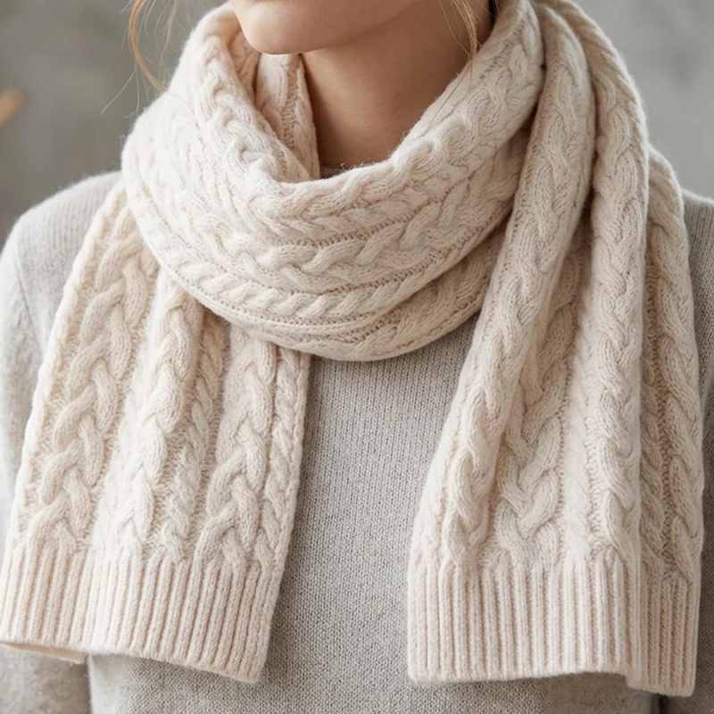 Warm Knitted Scarf - SISK44005 / 329 902 - Off White