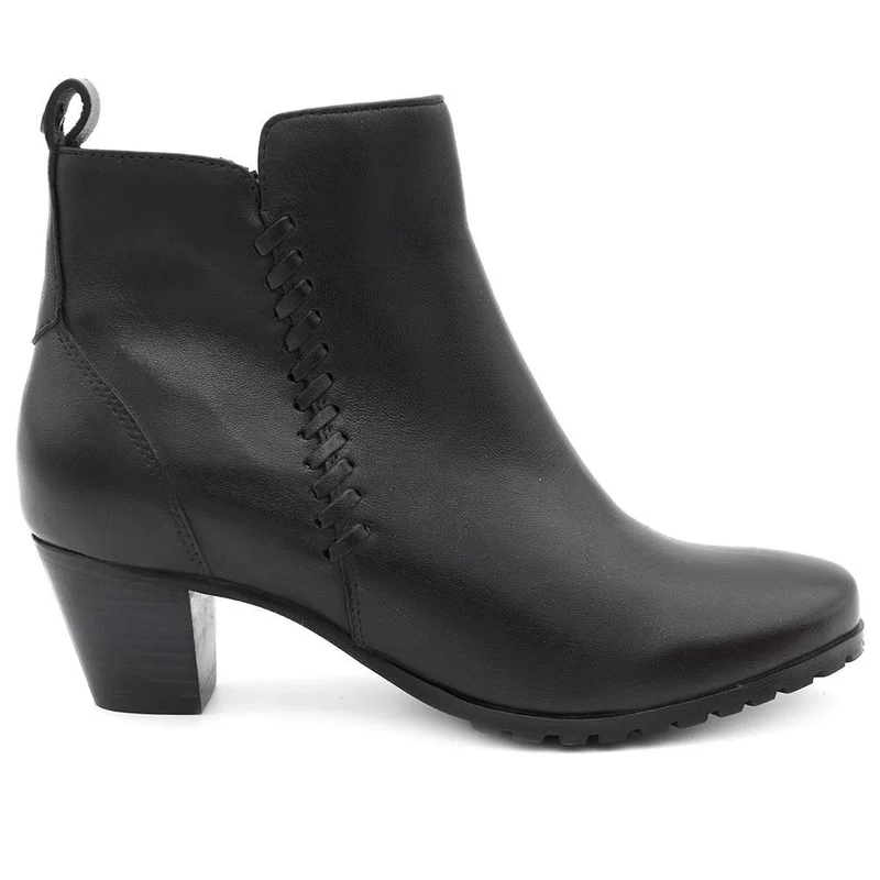 Leather Stitch Pattern Ankle Boots - MAGNU44010 / 330 052 - Black