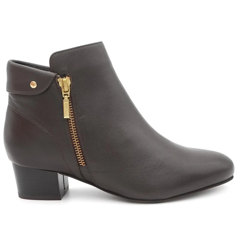 Smart Zip Up Leather Ankle Boots - MAGNU44006 / 330 055 - Chocolate