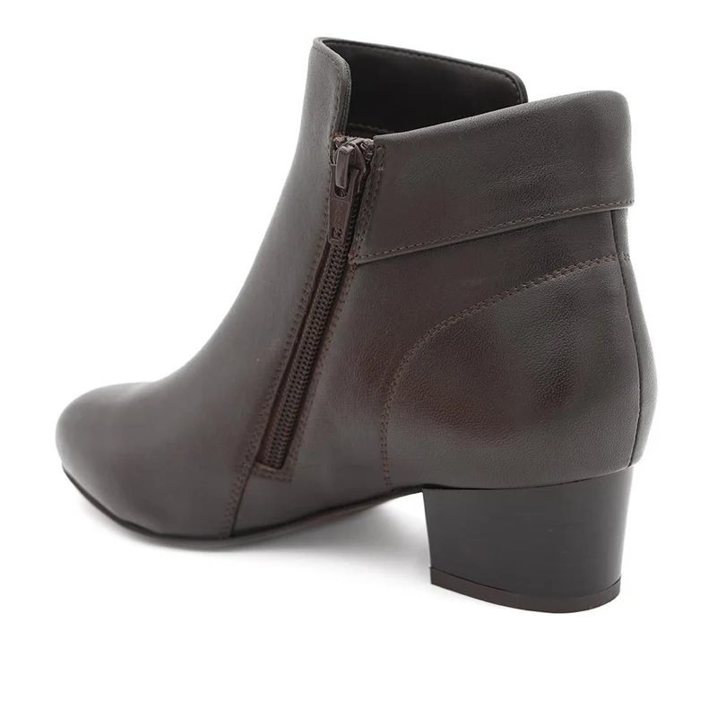 Smart Zip Up Leather Ankle Boots - MAGNU44006 / 330 055 - Chocolate
