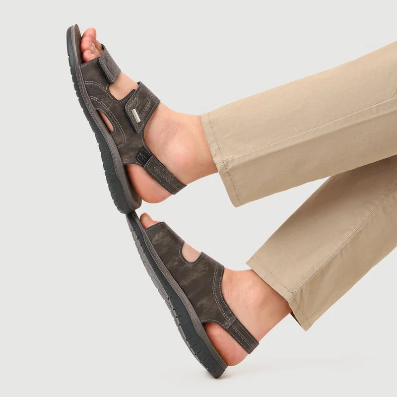 Leather Triple Touch-Fasten Sandals - INB41004 / 326 983 - Black
