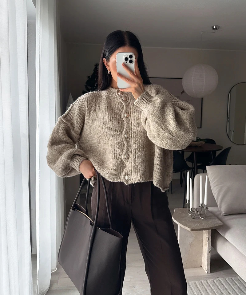 Oversize Strickjacke Jalsi Kurz Taupe